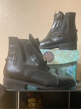 Brangier black leather ladies riding boots